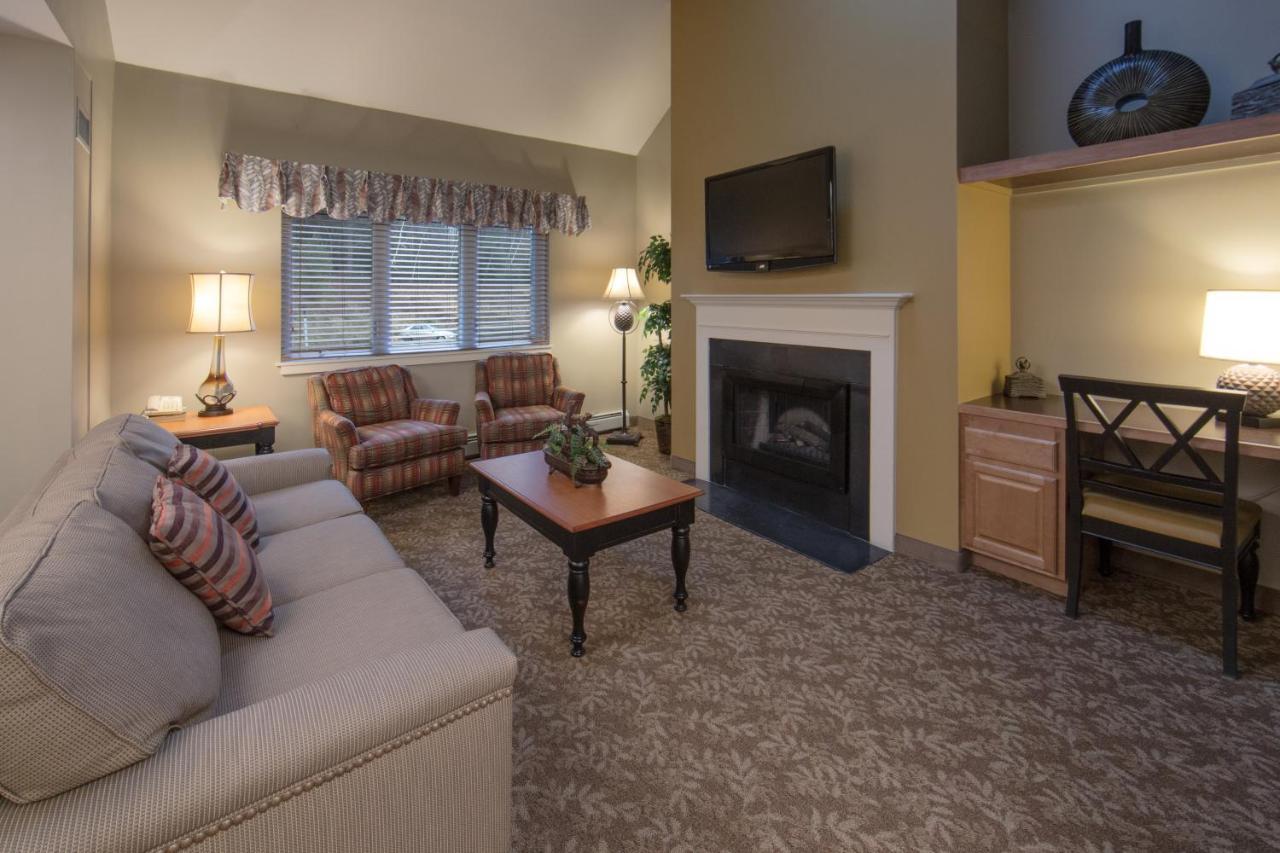 Holiday Inn Club Vacations Mount Ascutney Resort Brownsville Room photo